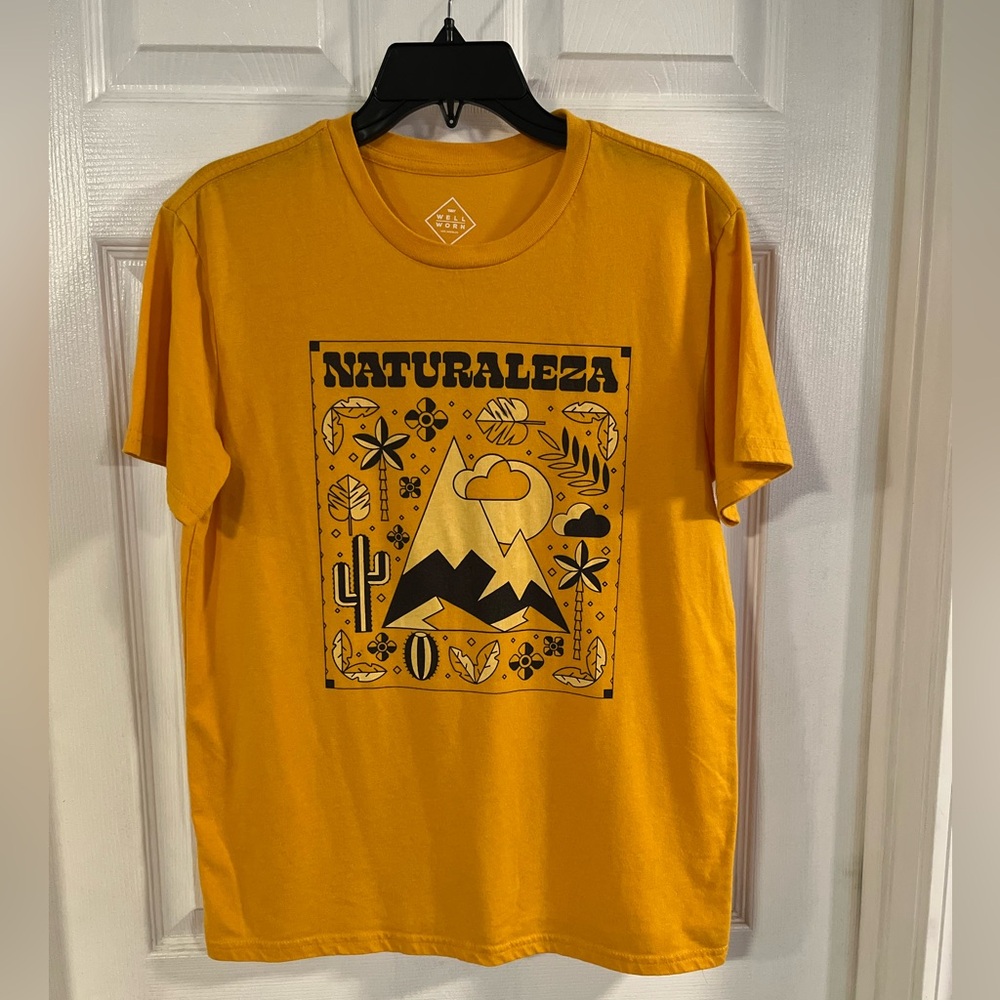 Well Worn Men’s size medium tee